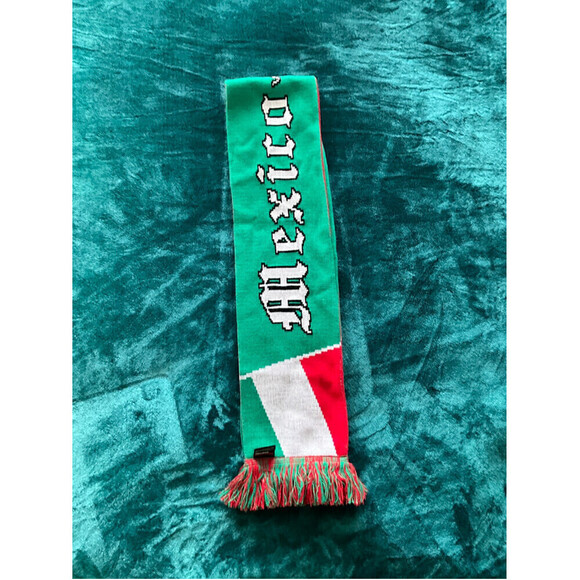 Soccer Special Match Scarf - Picture 7 of 11